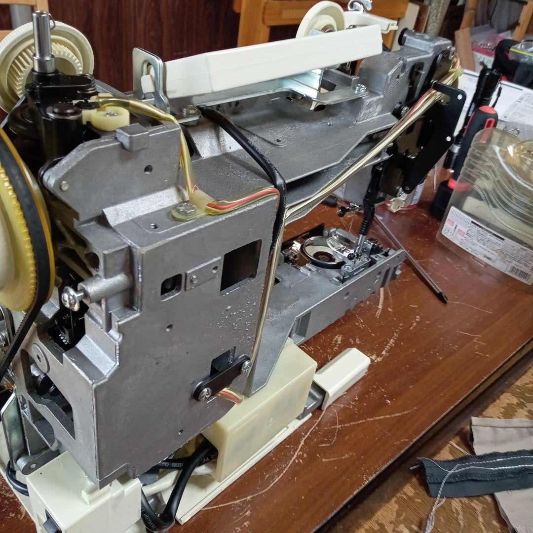 ジャノメ電子ミシン本体　分解メンテナンス済み　フットコントローラー付き
