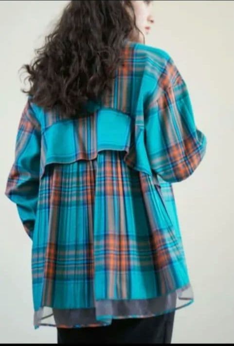 半額以下！Lallia Mu長袖シャツ ターコイズ・オレンジチェック新品タグ付き