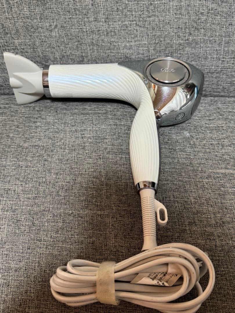 リファ　Refa ドライヤー RE-AJ02A 2022年製