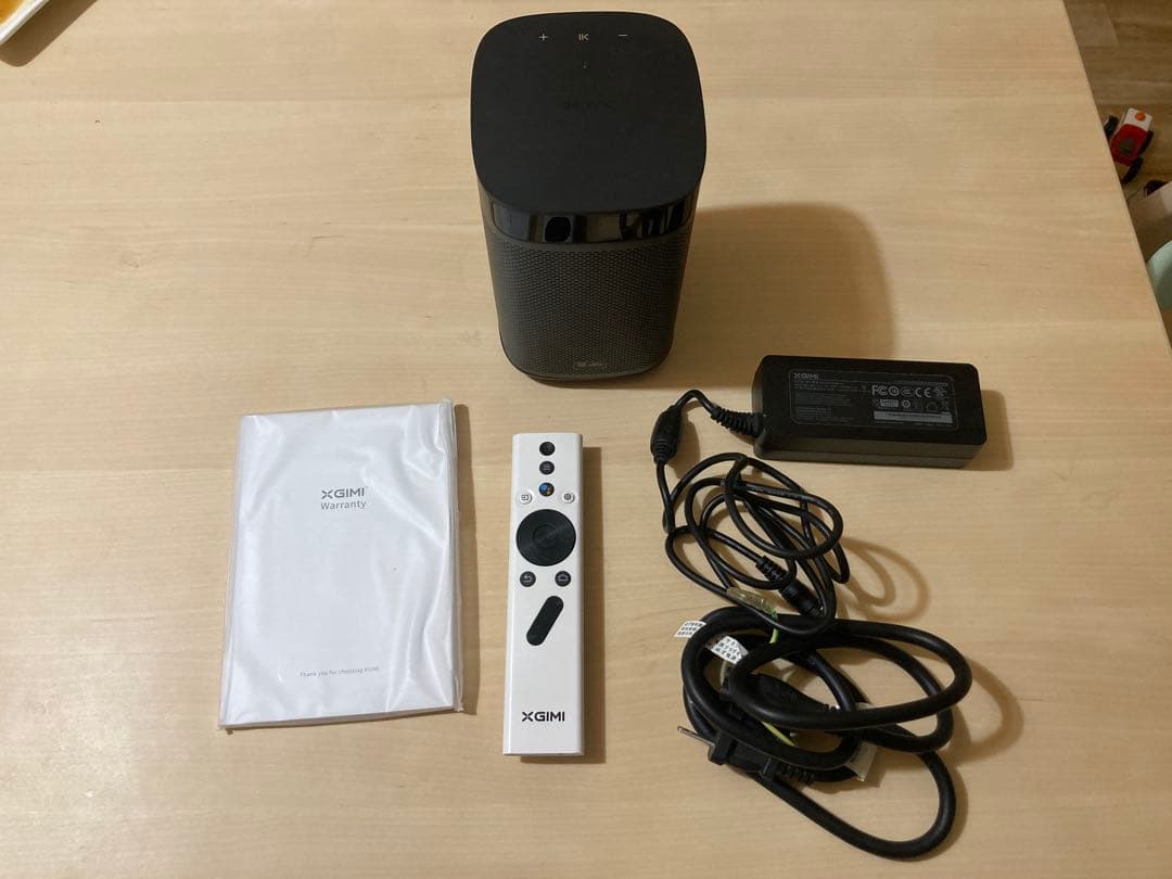 XGIMI mogo pro+ 純正箱付き プロジェクター本体 B