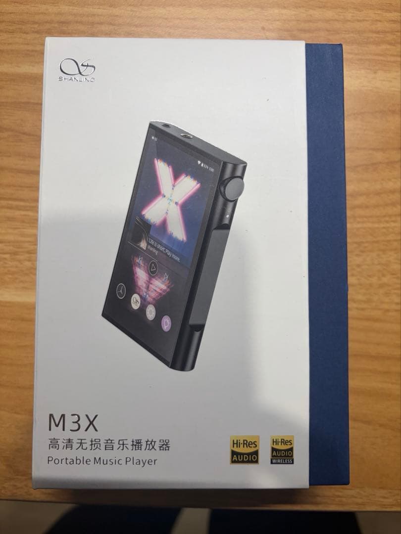 M3X ポータブル音楽プレーヤー　ケース付き