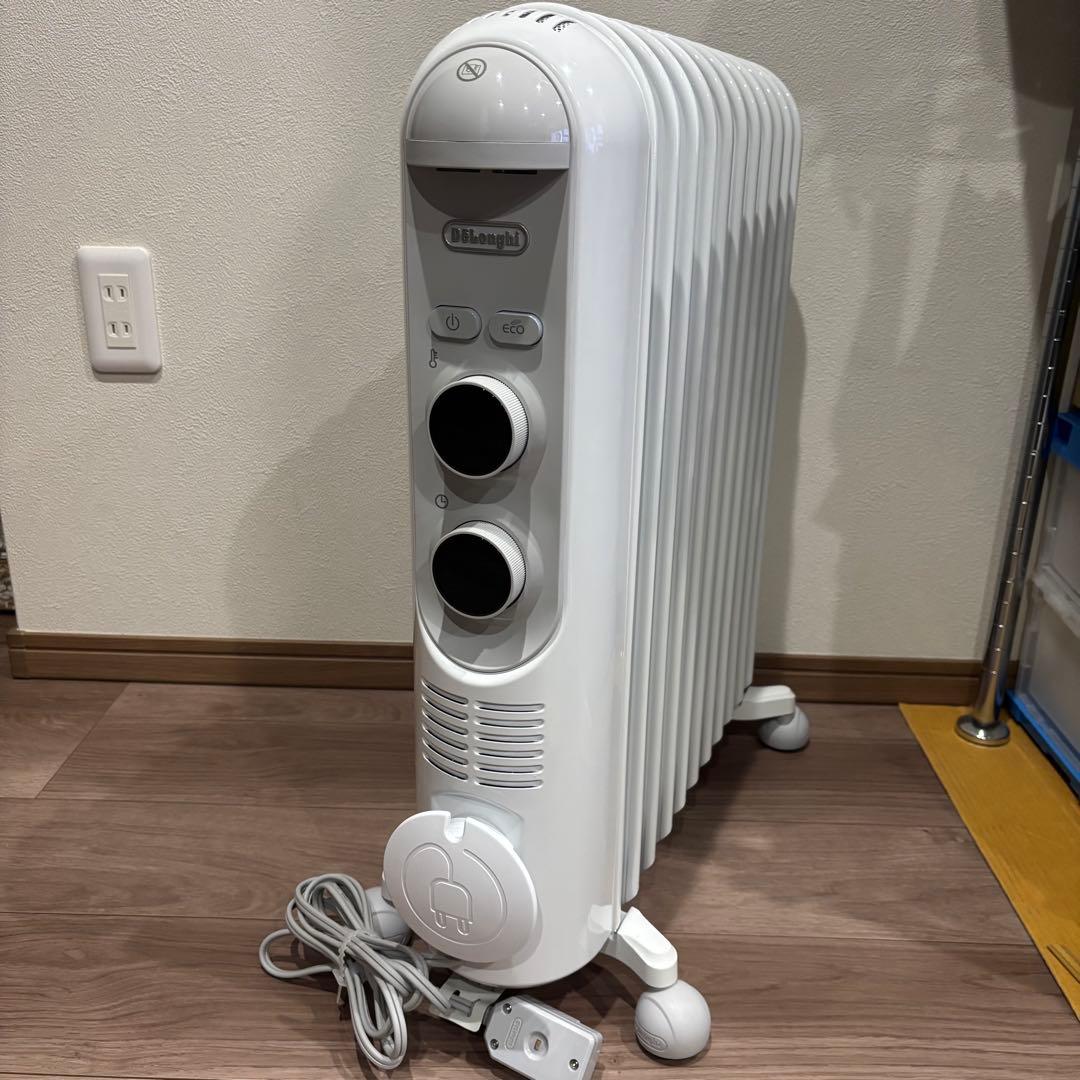 【極美品】デロンギ アミカルド オイルヒーター　RHJ45M1115-LG