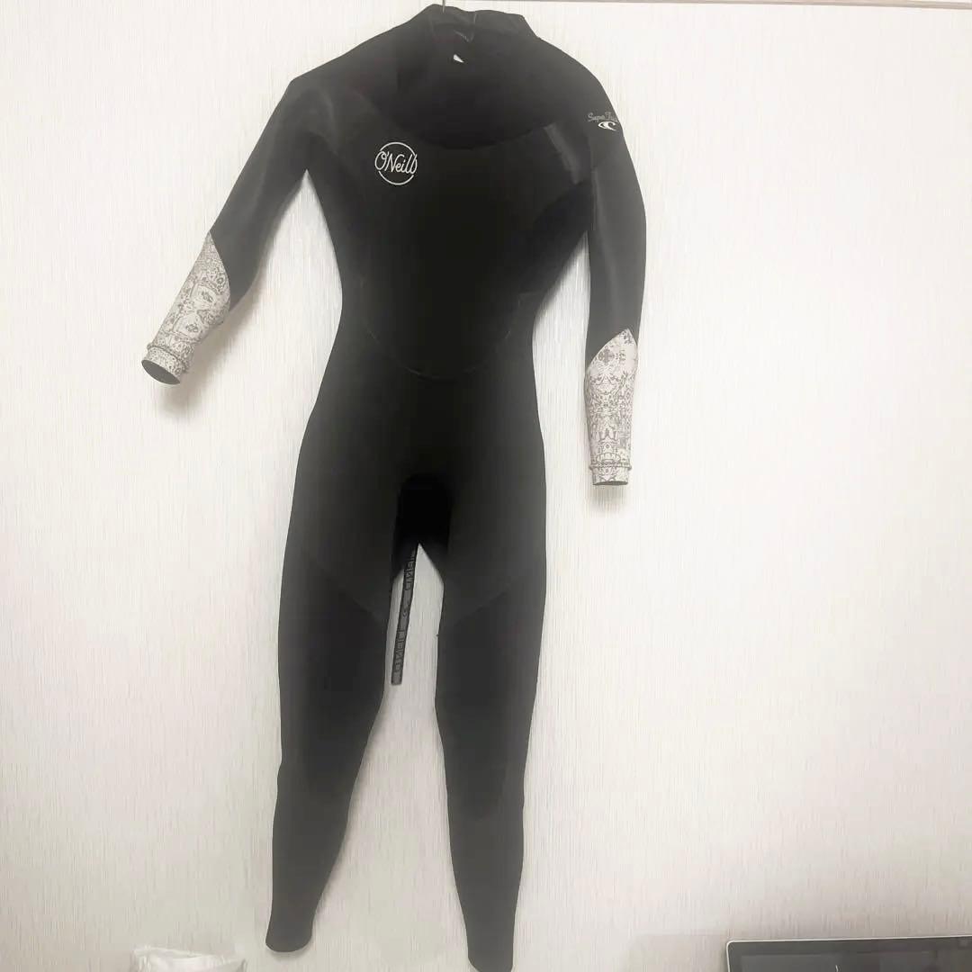 美品！ほとんど未使用！レディース　ブラック 長袖 セミドライ５ミリウェットスーツ