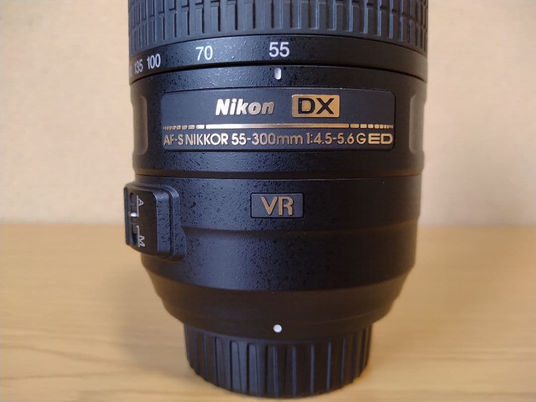 NIKKOR AF-S DX 55-300mm VR レンズ