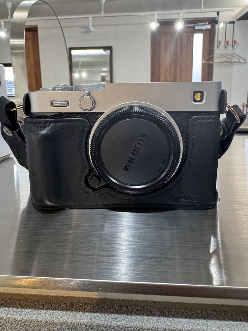 FUJIFILM X-E5 ミラーレスカメラ レザーケース付き