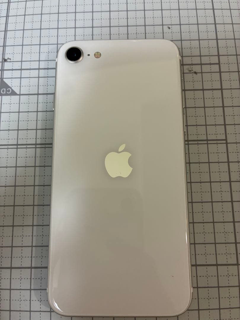 ケ*ト様 美品✨ iPhonese2即購入⭕️ ほぼ未使用‼️