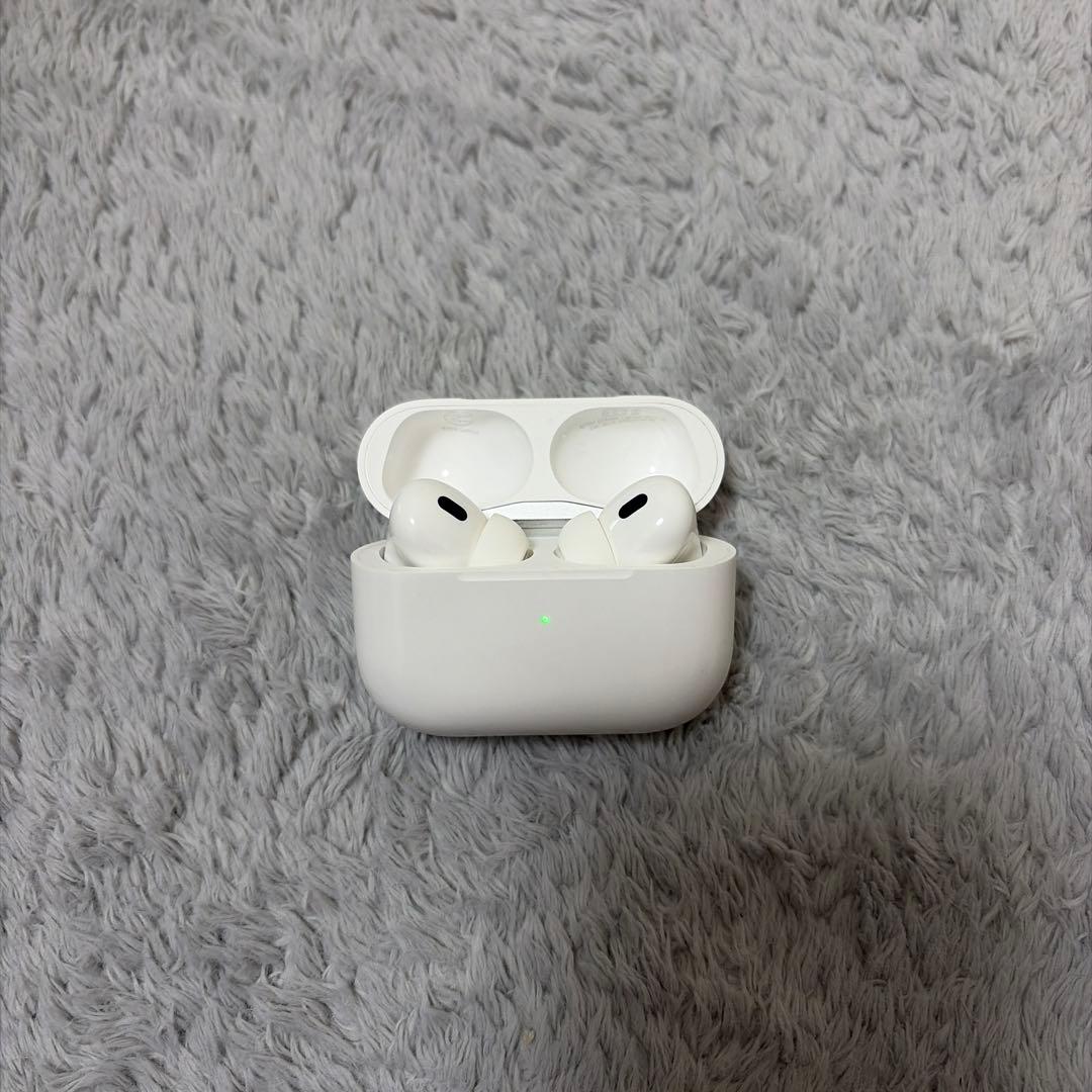 AirPods Pro 第2世代本体（充電ケース＋左右）