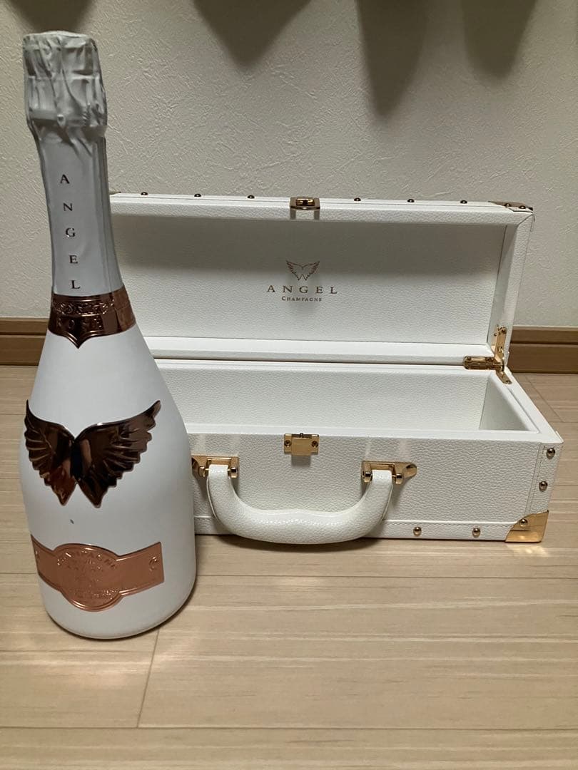 未開栓　エンジェル ブリュット ロゼシャンパン