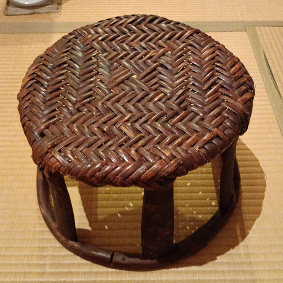 円形編み込みスツール　ラオス