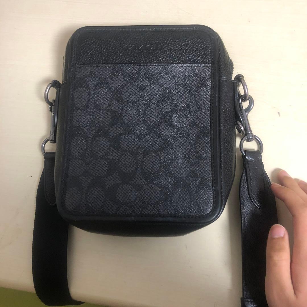 Coach ブラックレザー ショルダーバッグ