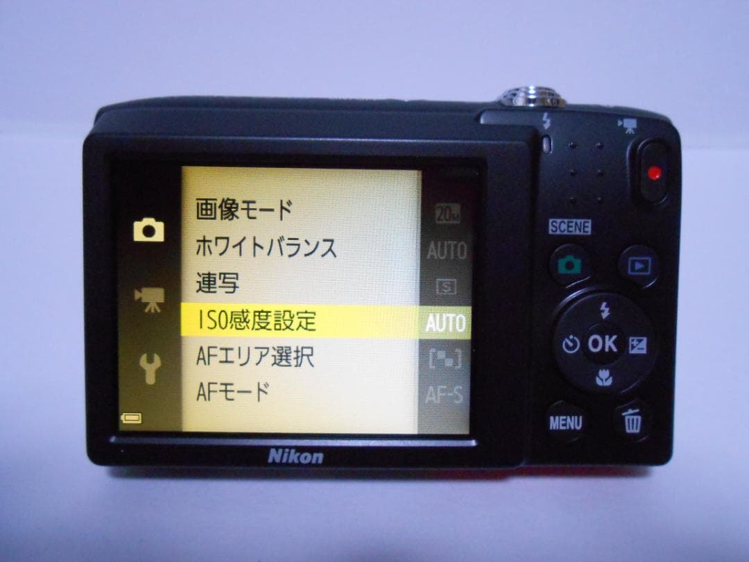 【たー】　ニコン　Nikon COOLPIX S2900 レッド