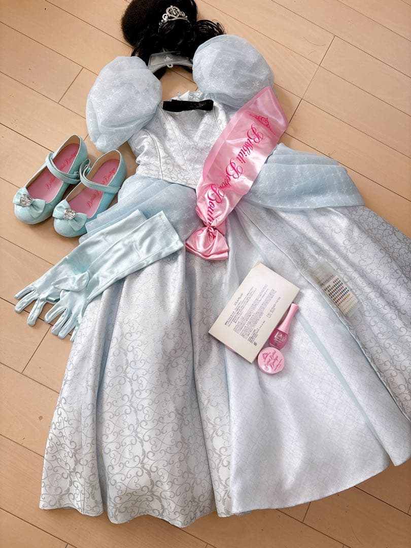 ビビディバビディブティック　シンデレラ　プレミアムドレス　120 ディズニー