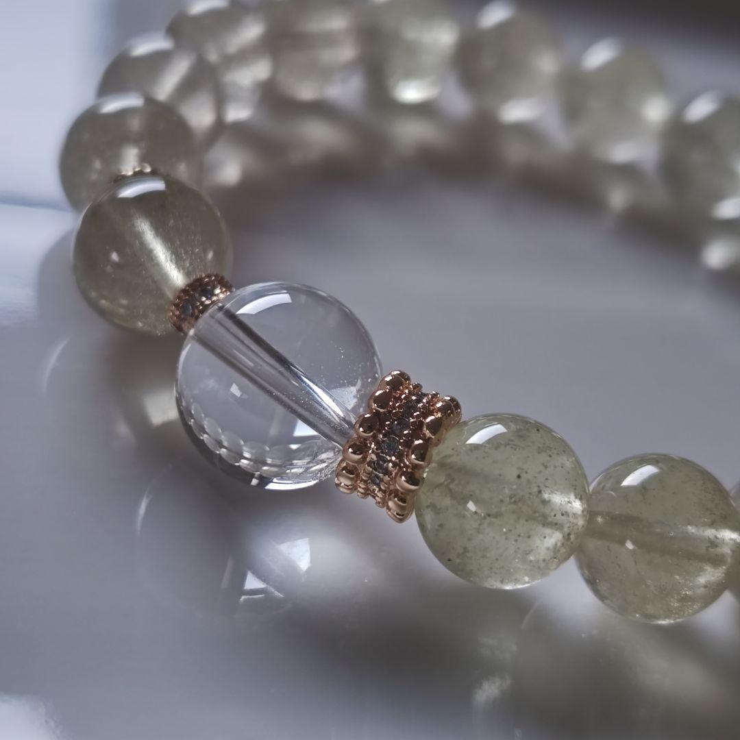 Sです♡　カイラス産水晶　リビアングラス