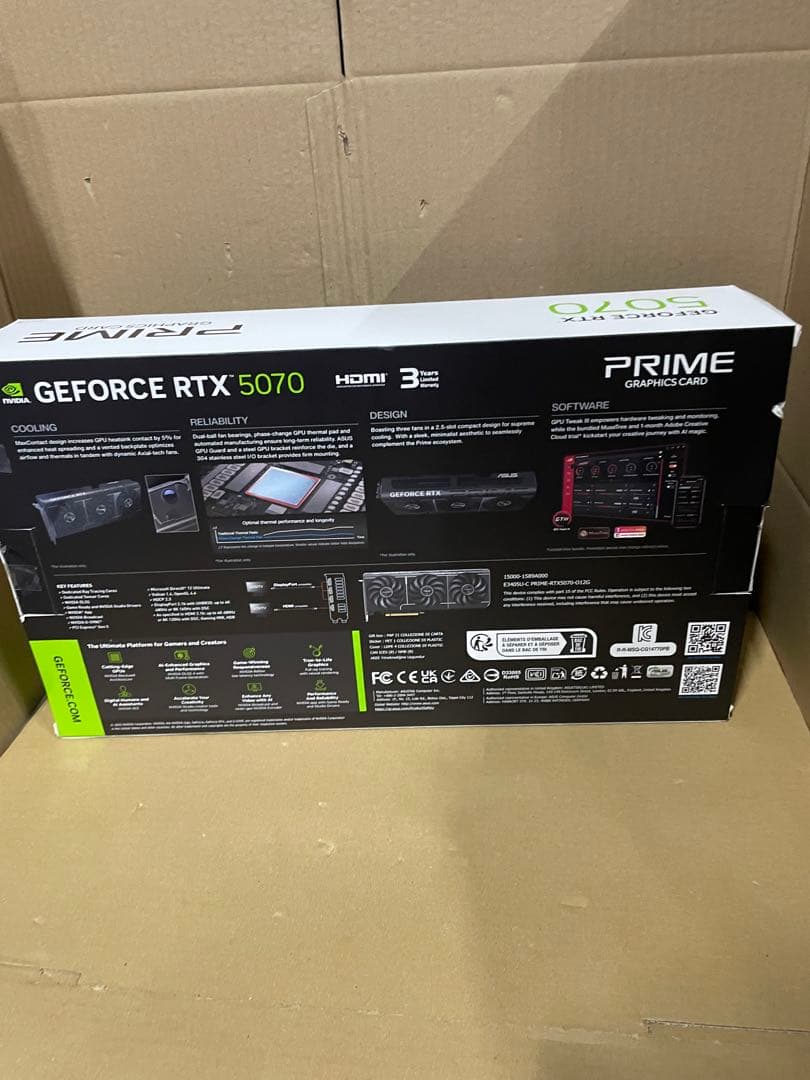 ASUS RTX5070 搭載 ビデオカード PCIe 5.0 12GB