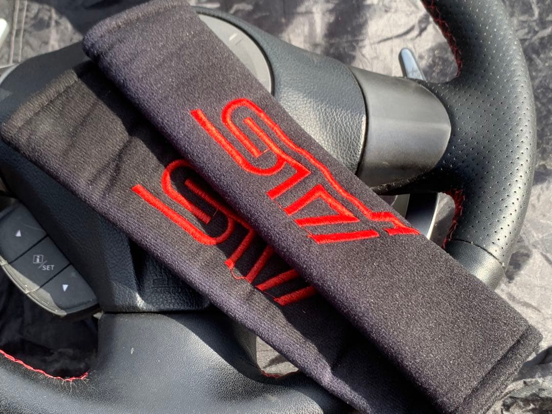 も*※様 STI ステアリング本体 シートベルトカバー　ミラーカバー