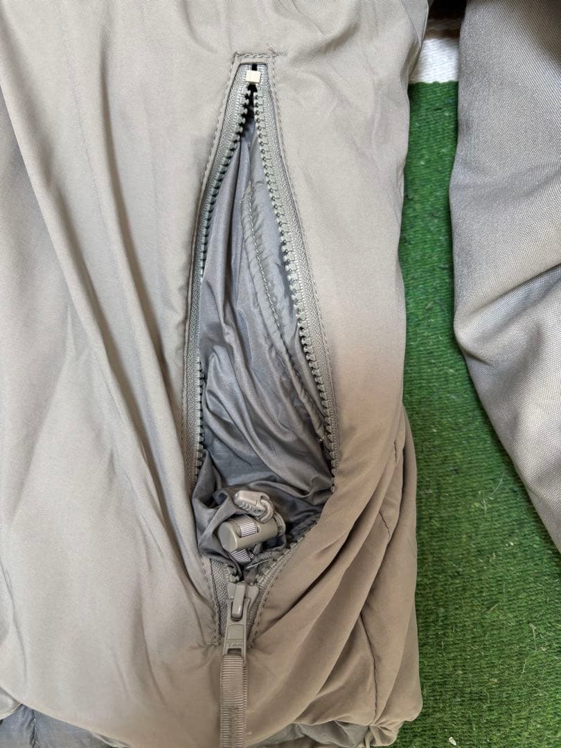 実物GEN3 ECWCS レベル7 パーカ LEVEL7PRIMALOFT