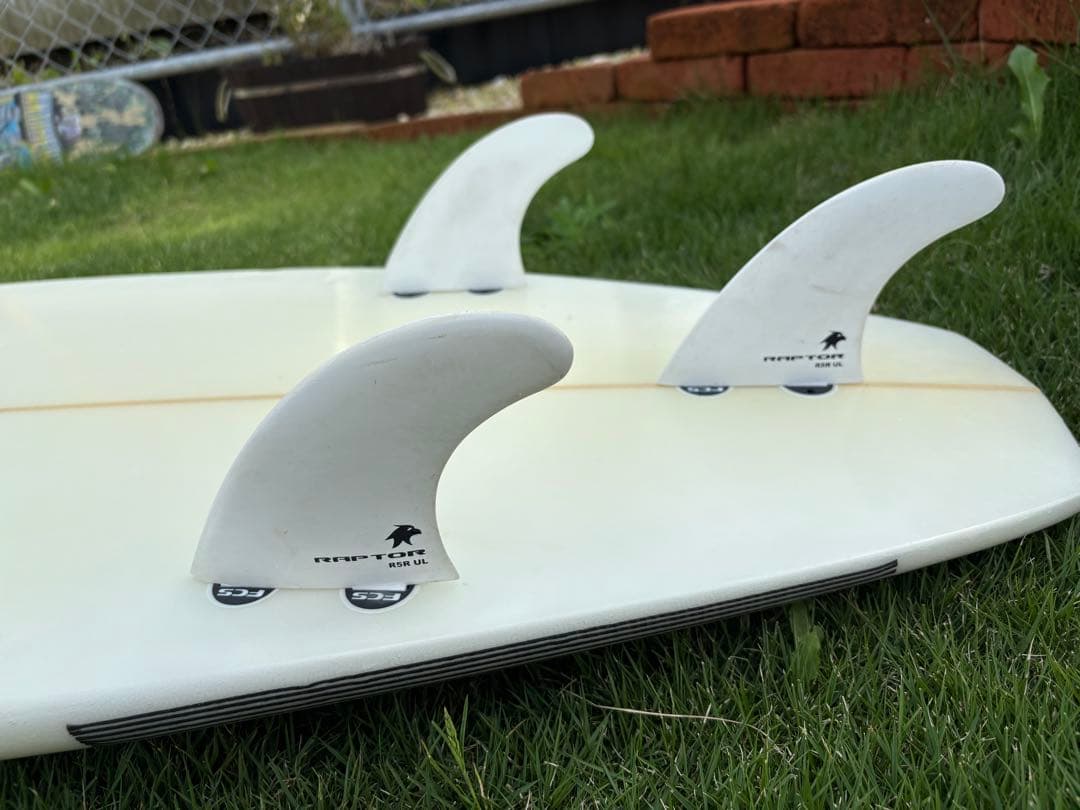 ゼブラ　zburh ショートボード ホワイト/レッド　大幅値下げ