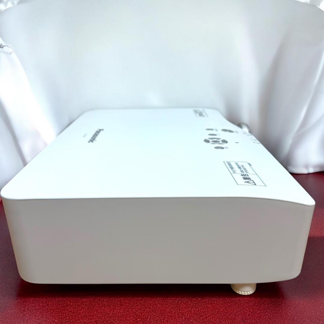 ☆点灯時間55H 極美品 パナソニック TH-AX100 液晶プロジェクター