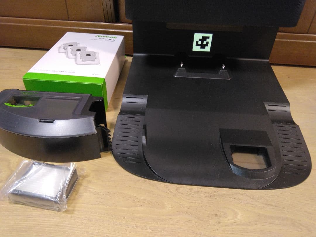 【使用1カ月程度】ルンバij用クリーンベース&専用ダストボックス