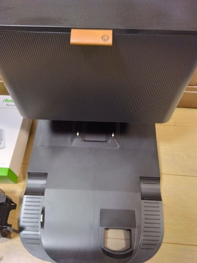 【使用1カ月程度】ルンバij用クリーンベース&専用ダストボックス