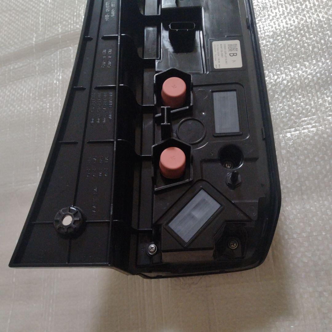 JF5 N−box左テールランプ美品ジャスト1万セール‼️