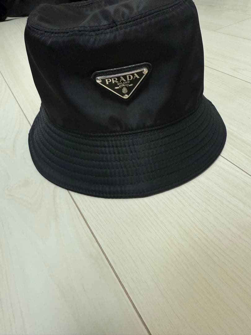PRADA ブラック バケットハット Mサイズ