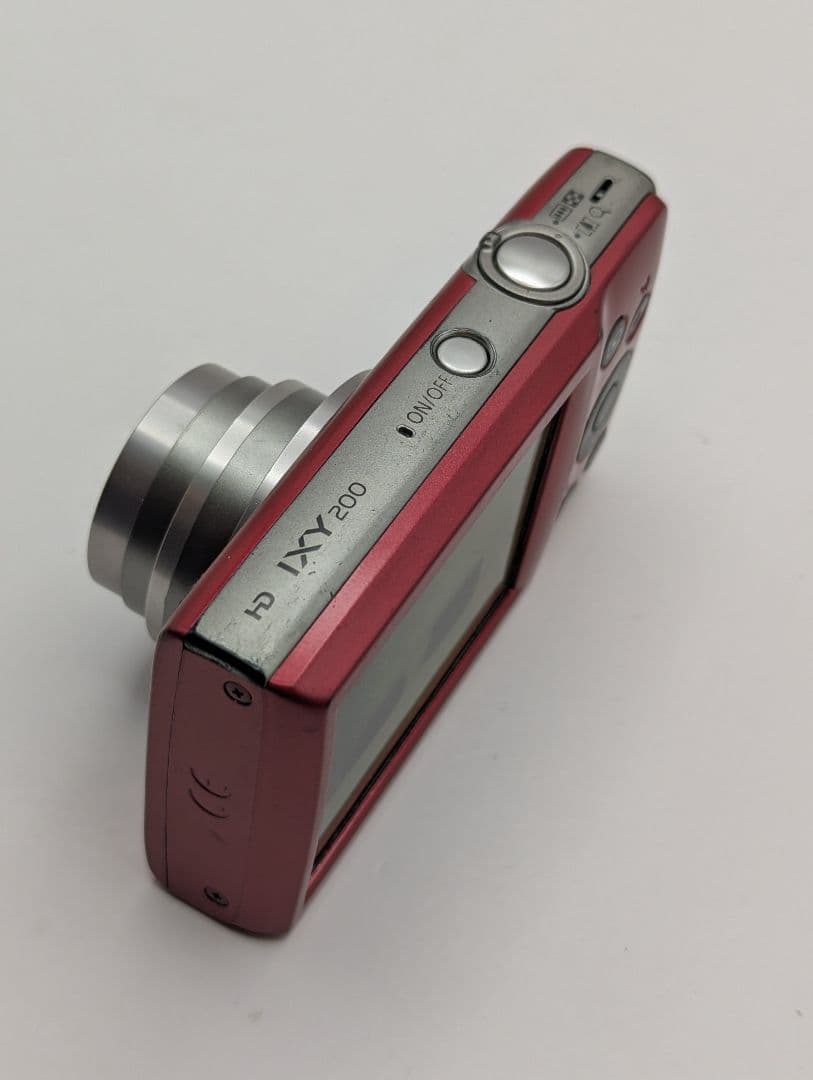 Canon IXY 200 レッド