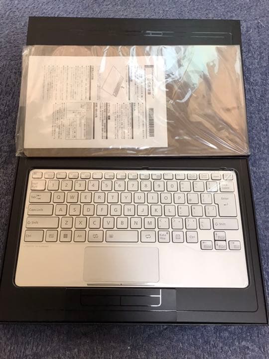 富士通　UHキーボード　スリーブ付き