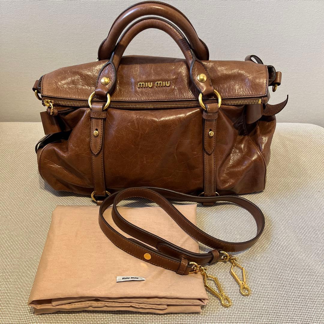 miu miu ブラウンレザー ハンドバッグ