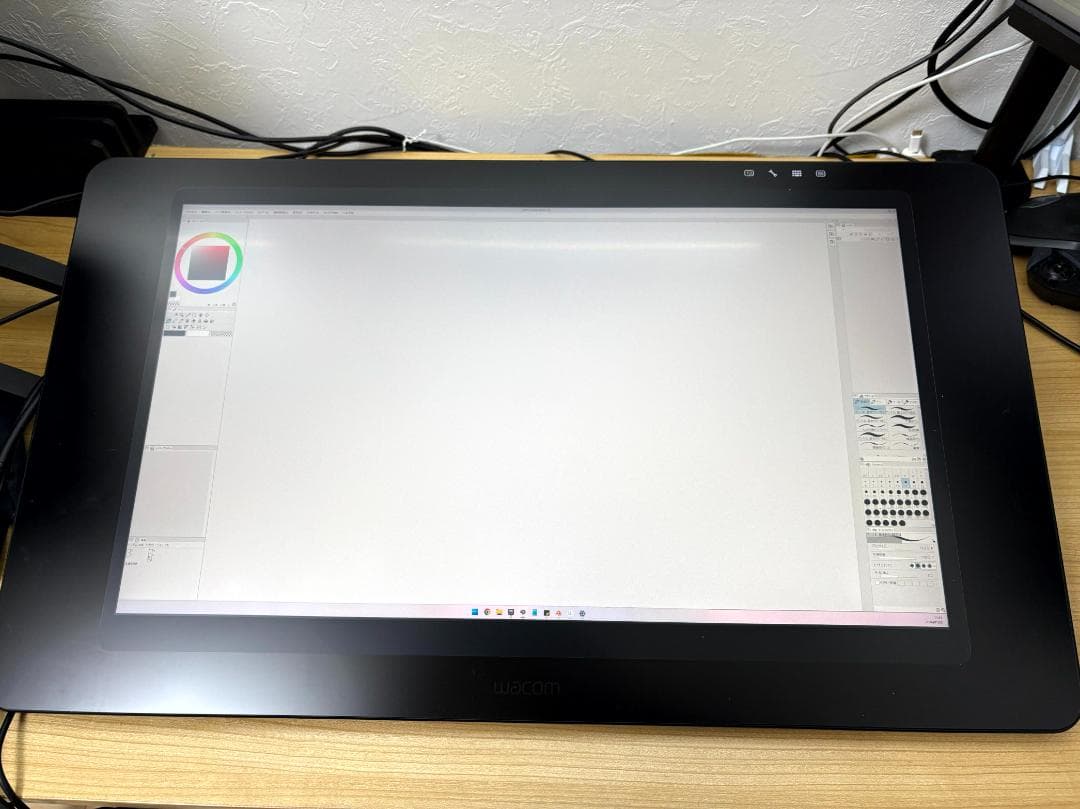ディスプレイ・モニター本体 Wacom Cintiq Pro 24 (DTH-2420)