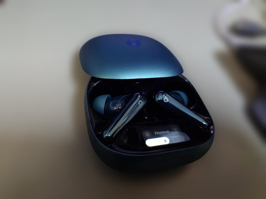 soundcore liberty 4 pro グリーン 中古美品