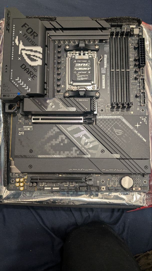 ASUS ROG STRIX X870-F GAMING WIFI マザーボード