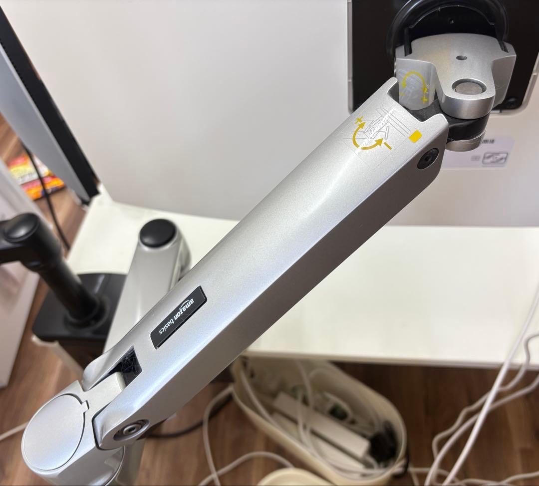専用です。Amazonベーシック モニターアーム シングル エルゴトロンシルバー