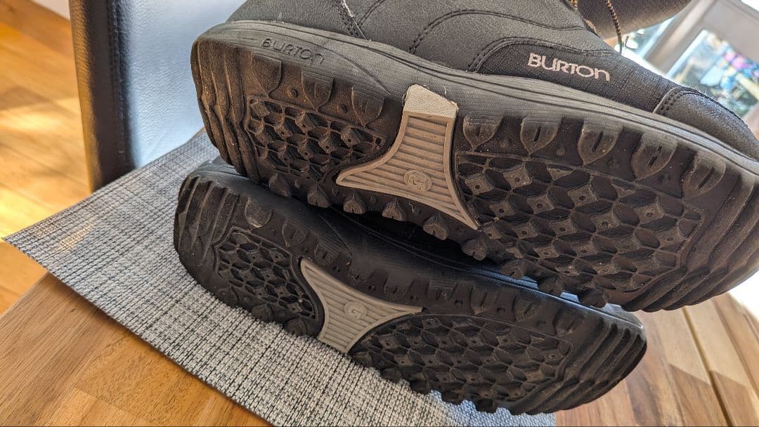 バートン　スノーボードブーツ Mint Burton