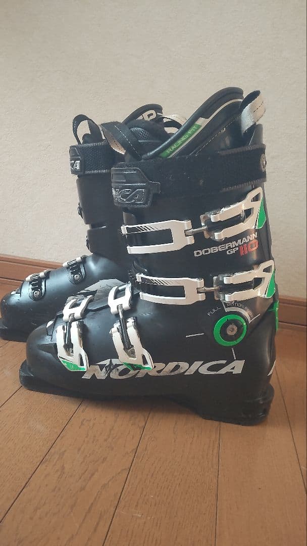 Nordica Dobermann GP 110 スキーブーツ