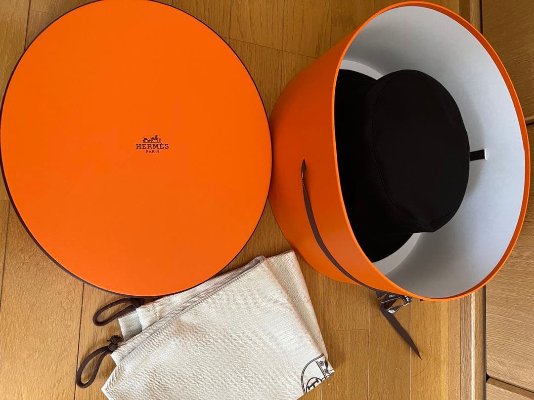 ゆん　新品 エルメス Hermès ハット 帽子 保存袋、箱付き