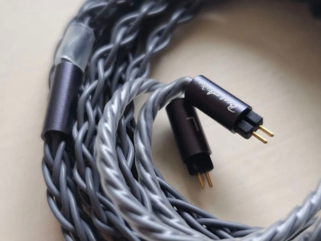 ケーブル・シールド BeatAudio 8Wire Signal MK2 2Pin 4.4mm