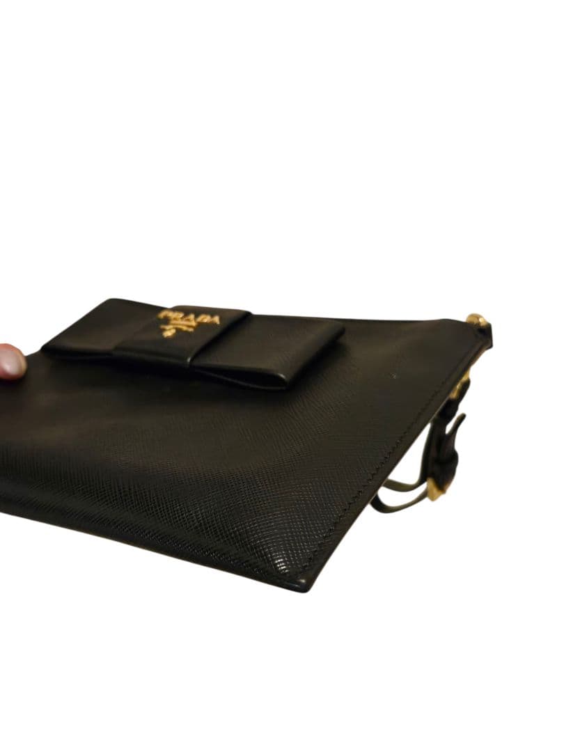 PRADA♡プラダ♡リストレット♡リボンクラッチバッグ♡サフィアーノ