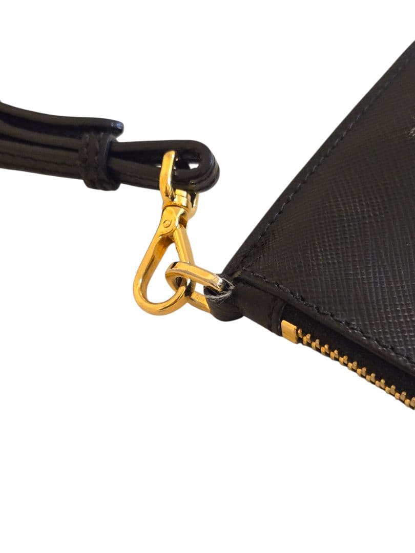 PRADA♡プラダ♡リストレット♡リボンクラッチバッグ♡サフィアーノ