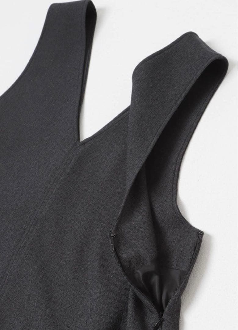 新品タグ付き　DOORS メランジBACKタックフレアジャンスカ