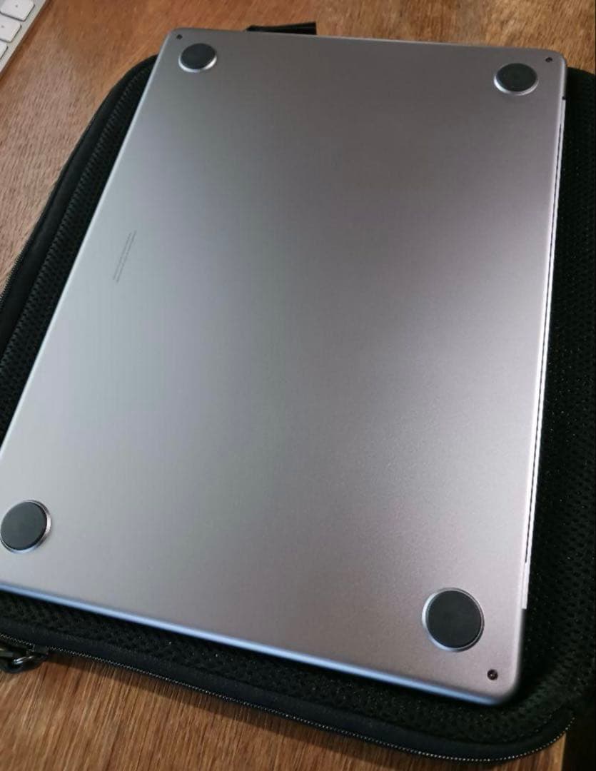 美品 MacBook Air 13.6 M2 2022 8GB 256GB