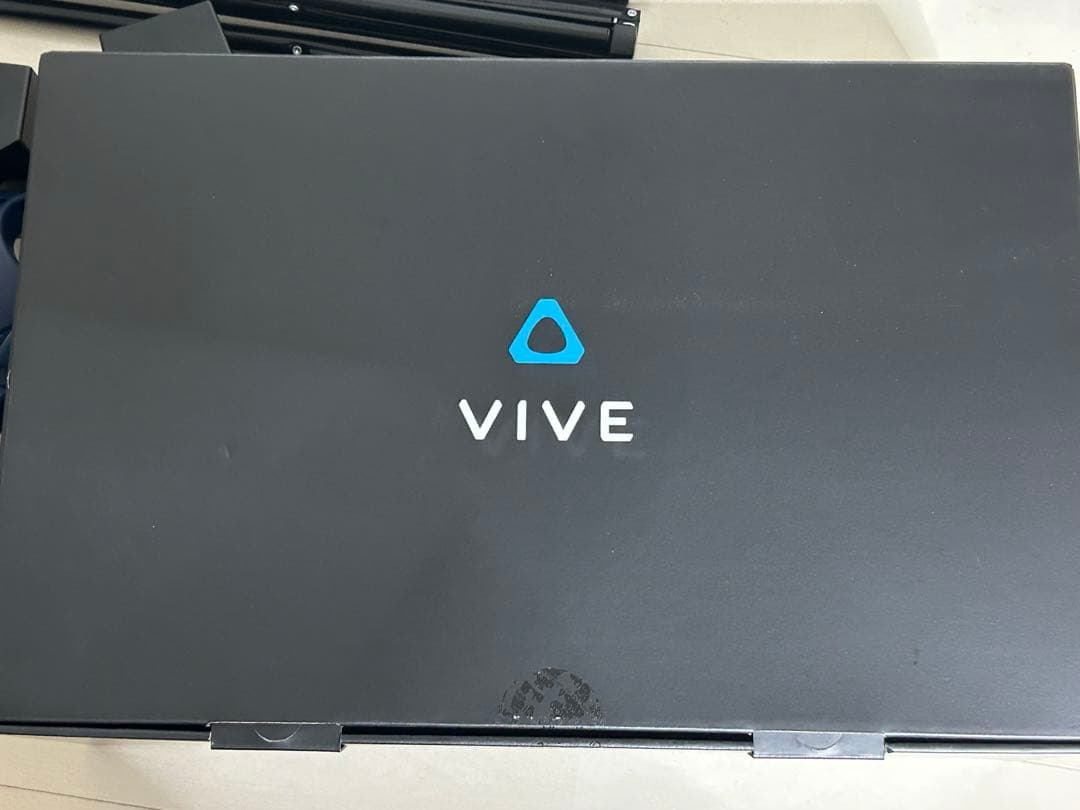 HTC VIVE pro2 フルセット、ベースステーション三脚、他