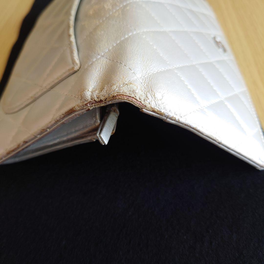 シャネル マトラッセ ラムスキン 長財布 シルバー