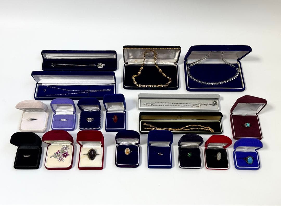 遺品整理 アクセサリー リング / ネックレス等 イミテーション