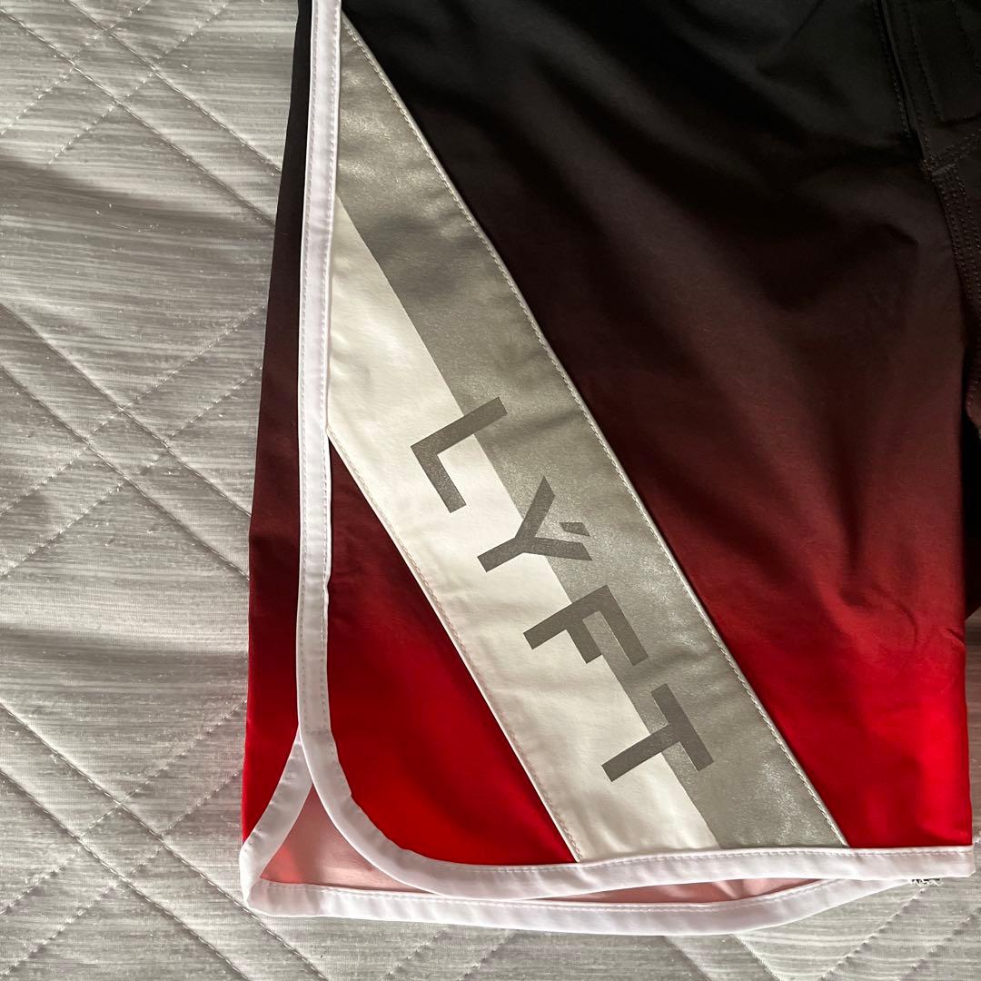 LÝFTステージショーツ