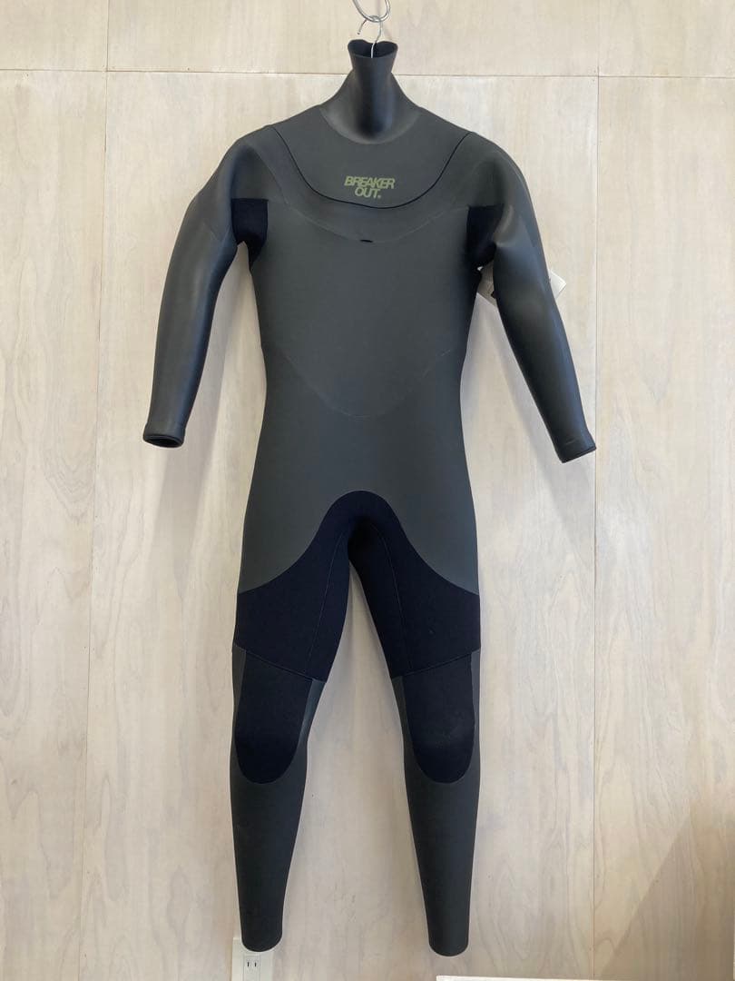 ブレイカーアウトセミドライ 5/3 Hybrid U-zip 170/60未使用