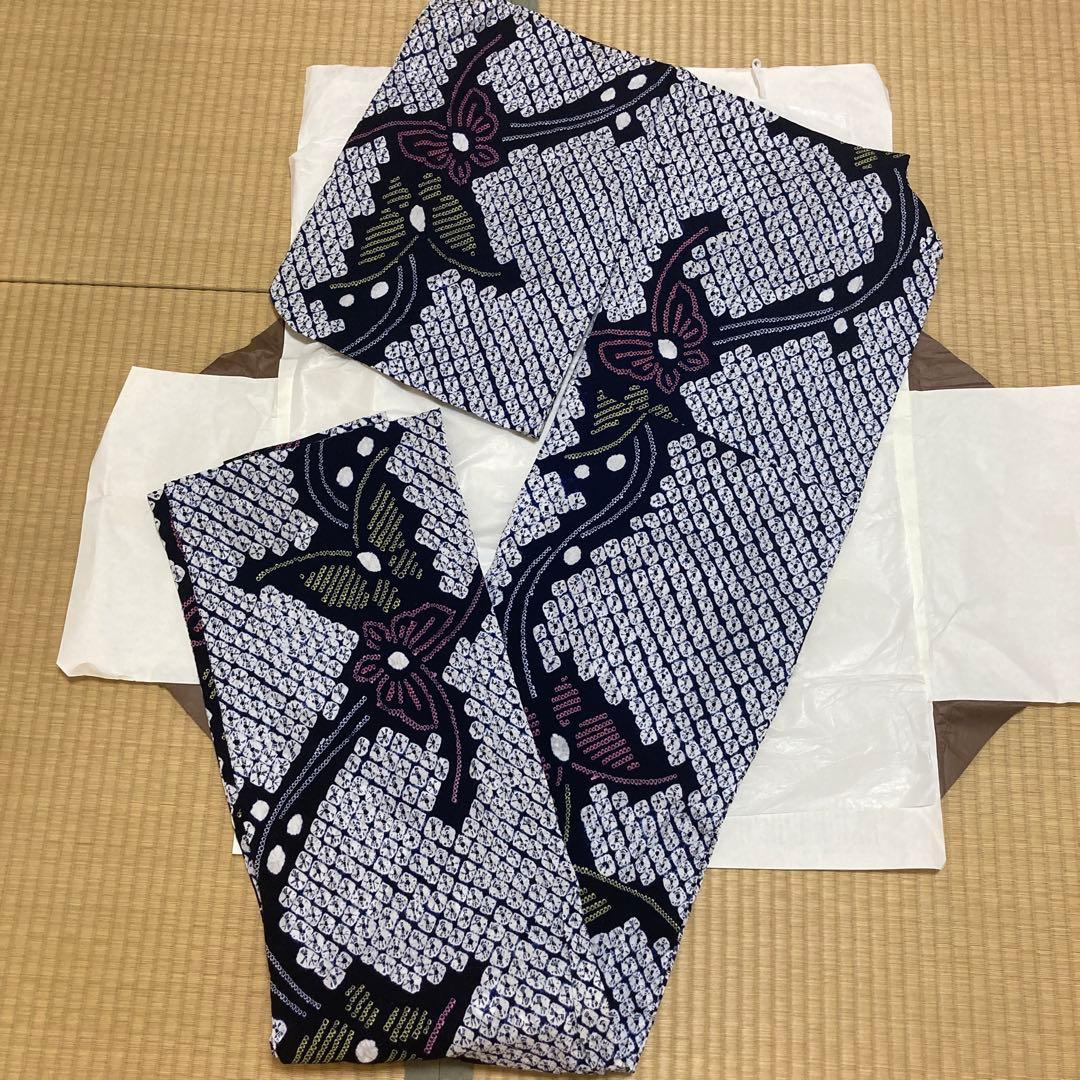 総絞り浴衣　蝶柄