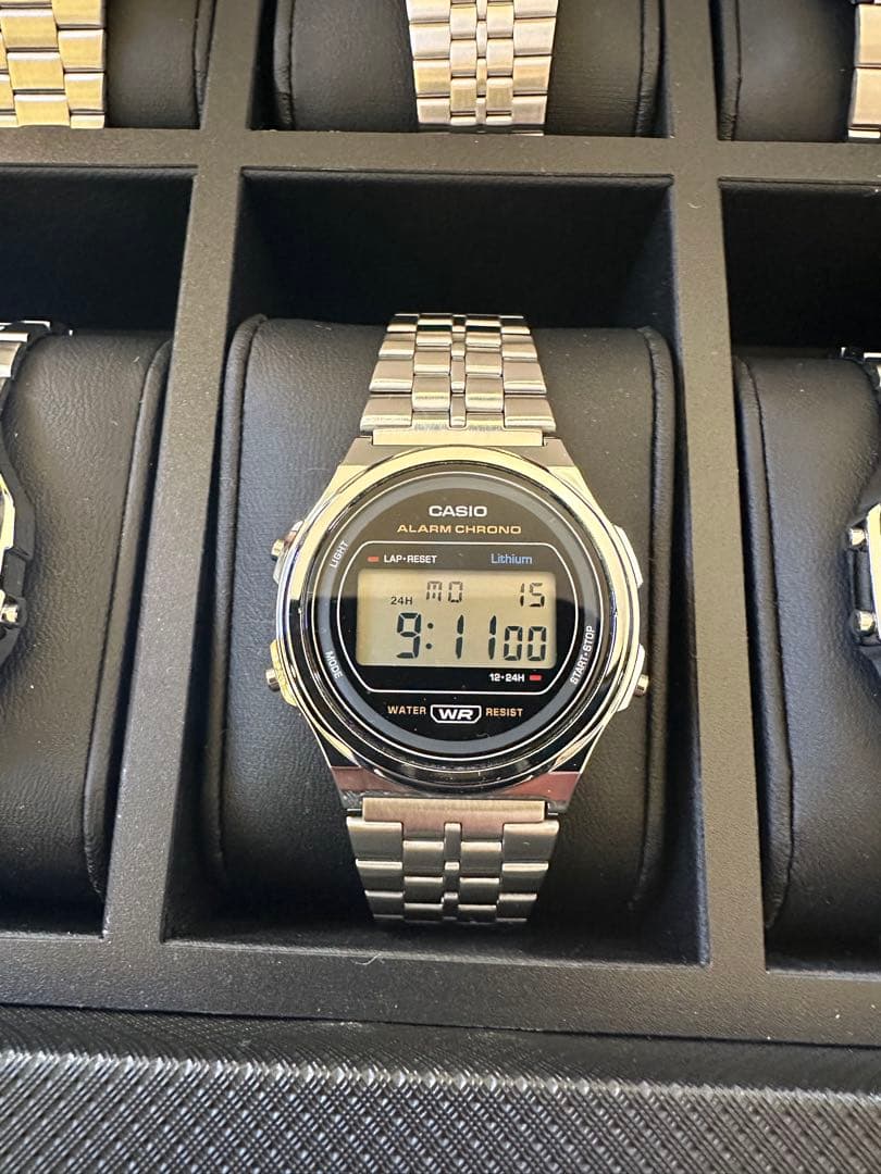 CASIO 鑑賞用メタルバンドチプカシ10本セット 時計ケース付き