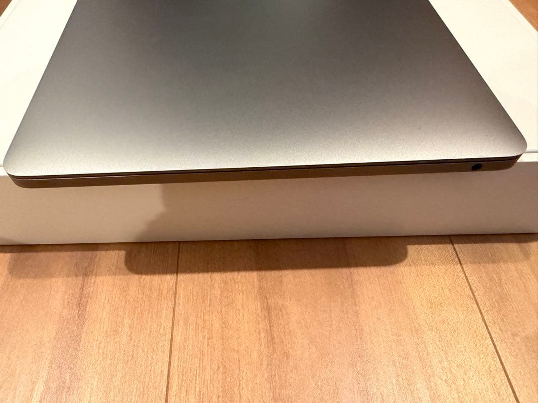 MacBook Pro 13インチ FNEH3J/A 8/256