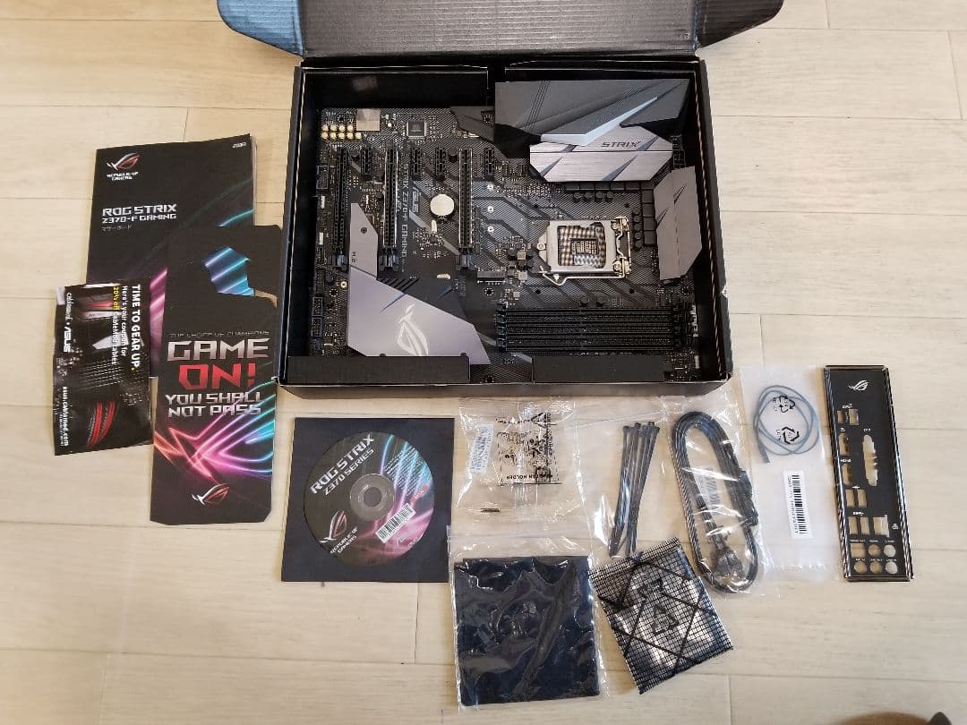 ASUS ROG STRIX Z370-F GAMING マザーボードゲーム